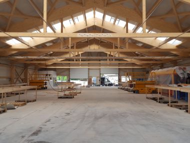 Novostavba výrobní haly DEKWOOD v Helvíkovicích