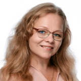  Andrea Winiarská
